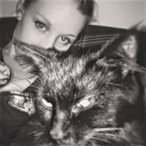 Meet your Posher, Brie